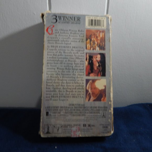 Bram Stoker's Dracula - Love Never Dies  -- ITEM #93 - Picture 2 of 2